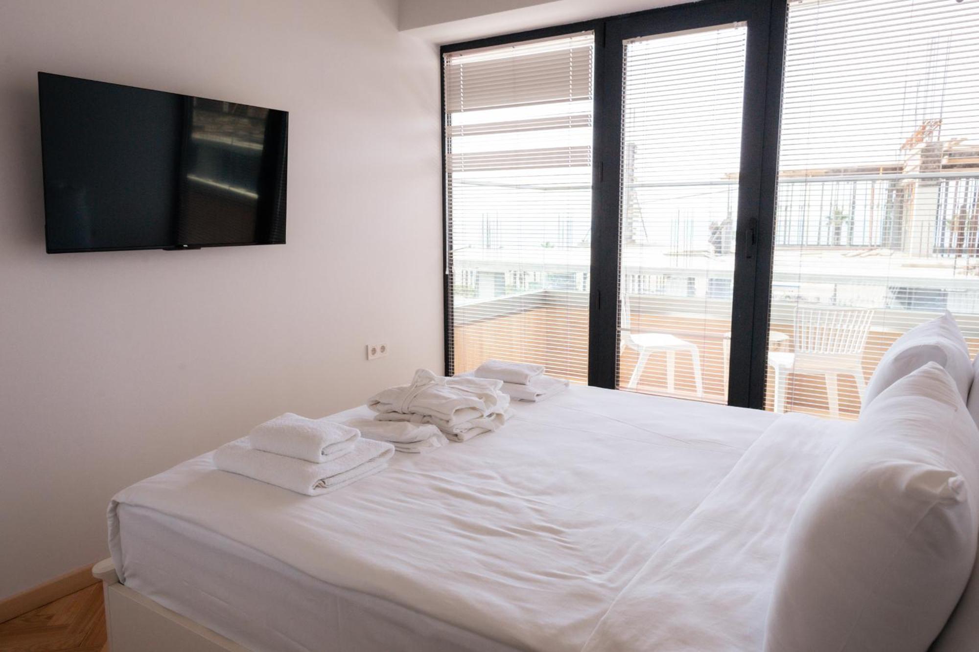 The Spot Apartments - Orbi Beach Tower Batumi Exteriör bild